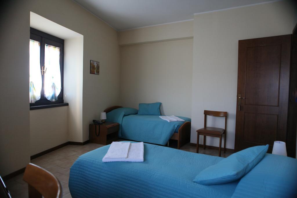 Villa Santa Maria Dell'Arco - Centro Oreb Cazzago San Martino 部屋 写真