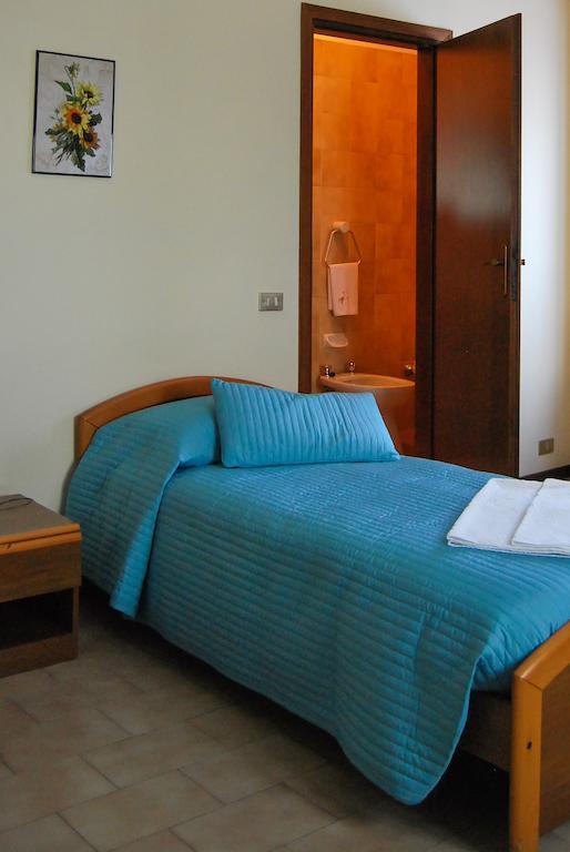 Villa Santa Maria Dell'Arco - Centro Oreb Cazzago San Martino 部屋 写真