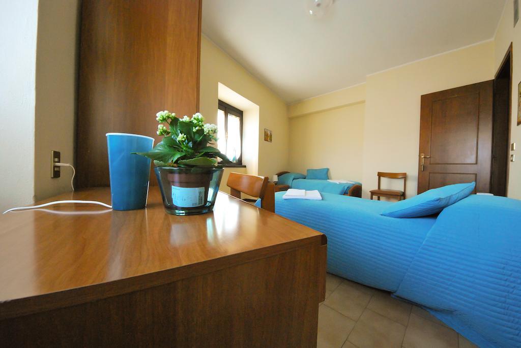 Villa Santa Maria Dell'Arco - Centro Oreb Cazzago San Martino 部屋 写真