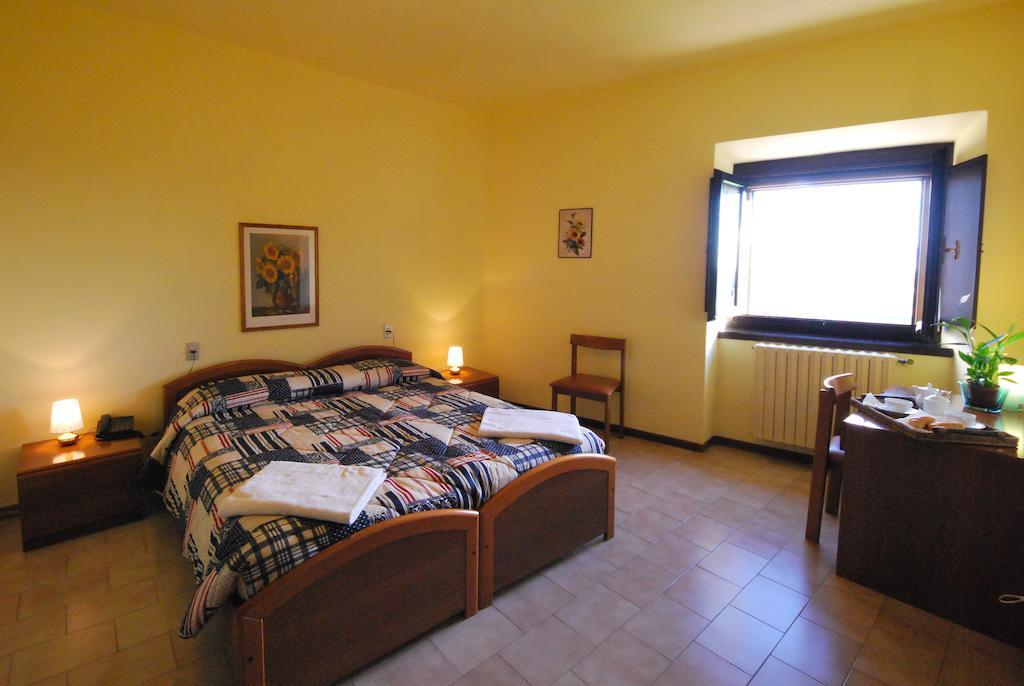 Villa Santa Maria Dell'Arco - Centro Oreb Cazzago San Martino 部屋 写真